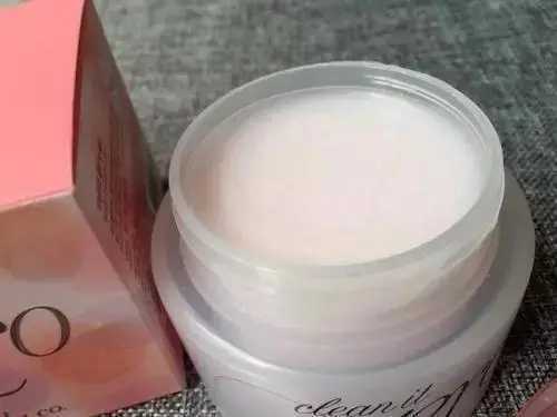 护肤品霜和膏有什么区别?原来区别这么多 护肤品霜和膏有什么区别?原来区别这么多