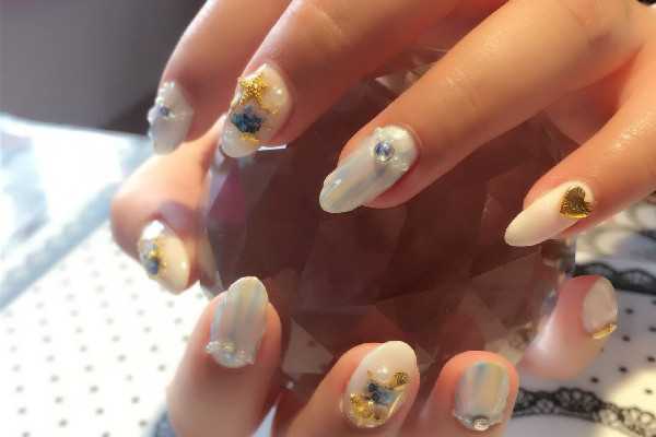 光疗胶是干什么用的？