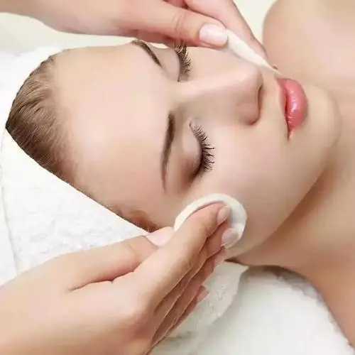 ahc眼霜第几代最好用