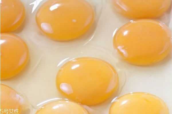 怎么用蛋清去黑头