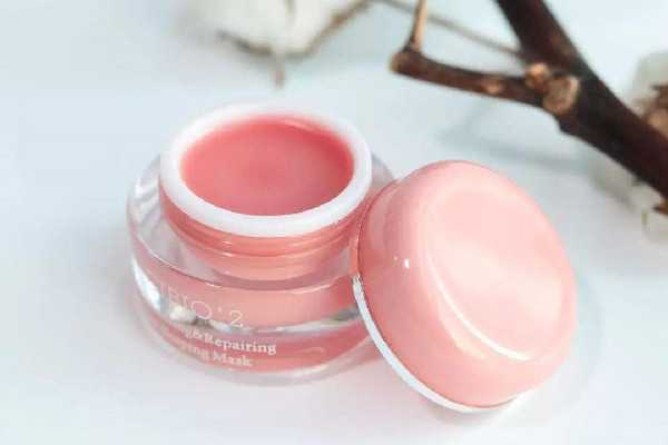 唇膜是白天用还是晚上用 唇膜是白天用还是晚上用