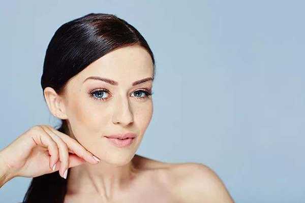 油皮适合什么隔离霜