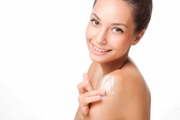身体乳擦脸会怎么样
