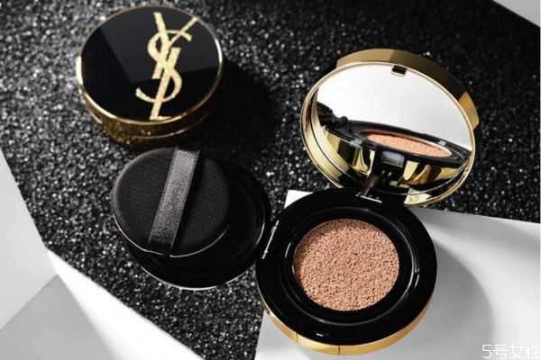 先擦气垫还是防晒霜？气垫里面带防晒还需要另涂吗