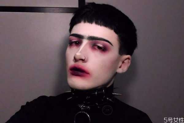 哥特妆容画法步骤 哥特式妆容特点