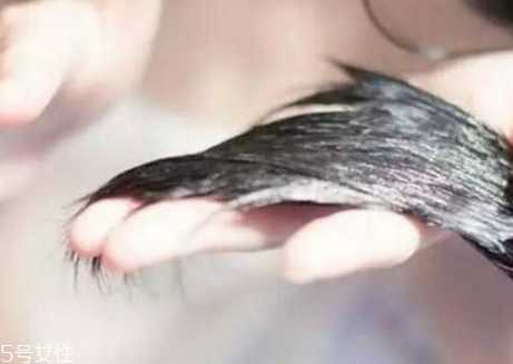 护发素能洗真丝衣服吗？这样做是不对的