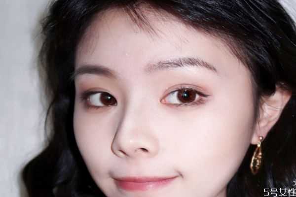 美瞳磨眼睛怎么办