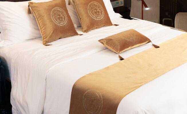 酒店床上一条长条布有什么用 酒店床上一条长条布有什么用