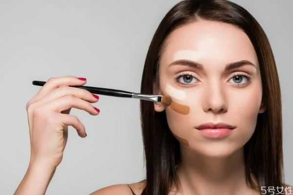 怎样画出干净的底妆？底妆怎样画自然服帖