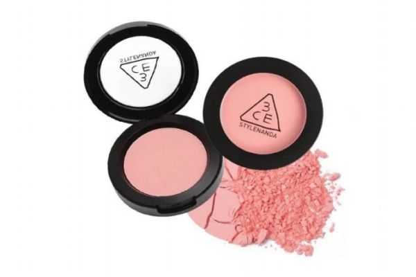 化妆可以不化腮红吗？腮红主要是什么用呢