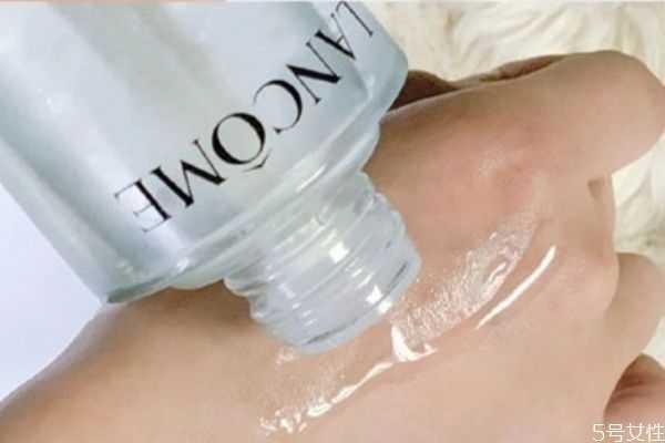 兰蔻极光水的优点有哪些? 兰蔻极光水的优点有哪些?