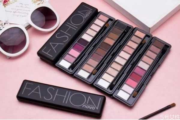 眼影可以用多久？怎么判断眼影过期