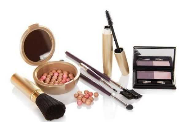 眼影为什么会结块?眼影结块怎么办 眼影为什么会结块?眼影结块怎么办