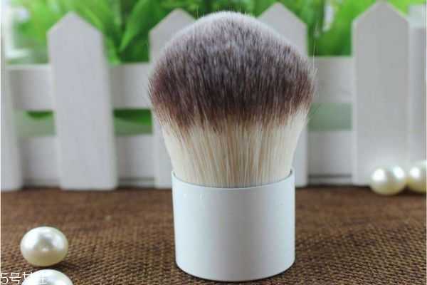 散粉刷第一次使用怎么清洗？怎么洗散粉刷