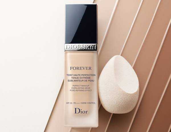 粉底液有酒精味正常吗 粉底液有酒精味正常吗