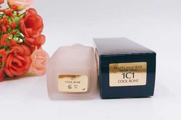 雅诗兰黛dw持妆粉底液厚重吗 雅诗兰黛dw持妆粉底液厚重吗