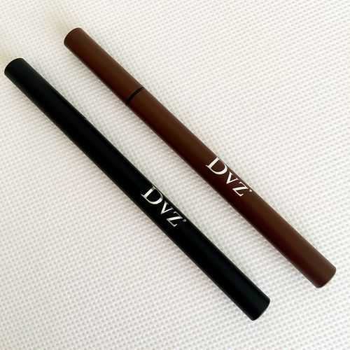 眼线笔应该头朝下放吗?眼线笔的存放方法 眼线笔应该头朝下放吗?眼线笔的存放方法