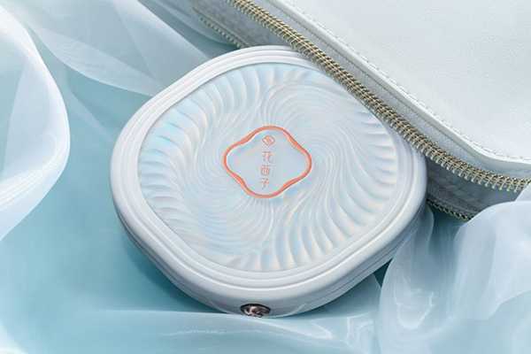 花西子蚕丝蜜粉饼适合油皮吗 花西子蚕丝蜜粉饼适合油皮吗