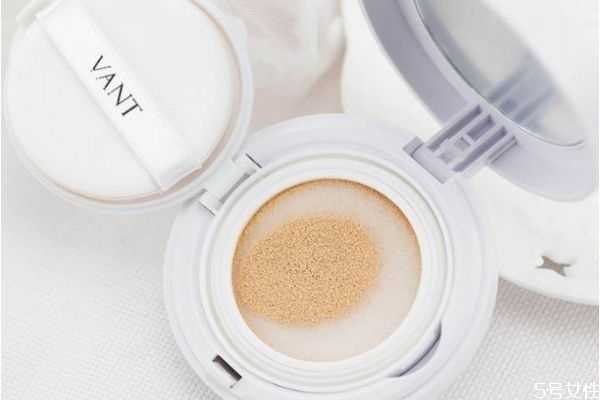 如何涂cc霜才能均匀 如何涂cc霜才能均匀