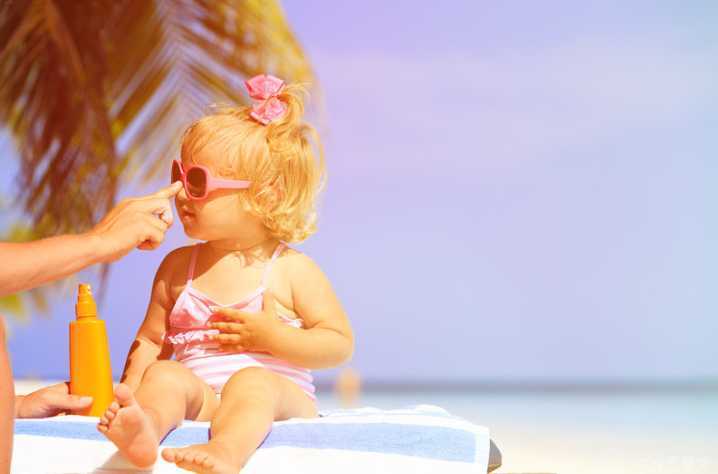 脸上用防晒霜好还是防晒喷雾好？脸上用防晒霜过敏了怎么办