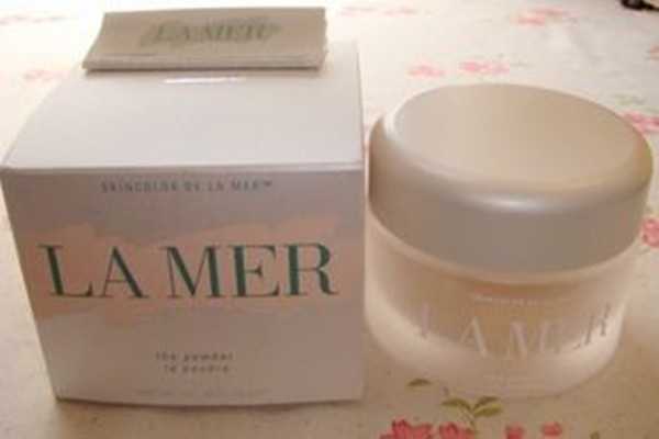 海蓝之谜极致轻柔蜜粉怎么样?海蓝之谜极致轻柔蜜粉的功效 海蓝之谜极致轻柔蜜粉怎么样?海蓝之谜极致轻柔蜜粉的功效