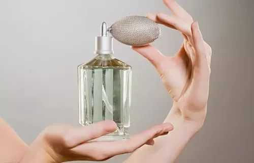 十大公认最持久的香水 香水怎么喷才能持久的时间长