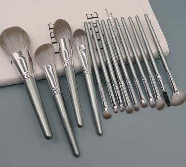 怎么清洗粉底刷 怎么清洗粉底刷