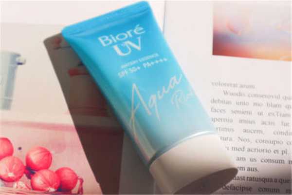 碧柔防晒霜和安耐晒金瓶哪个比较好? 碧柔防晒霜和安耐晒金瓶哪个比较好?