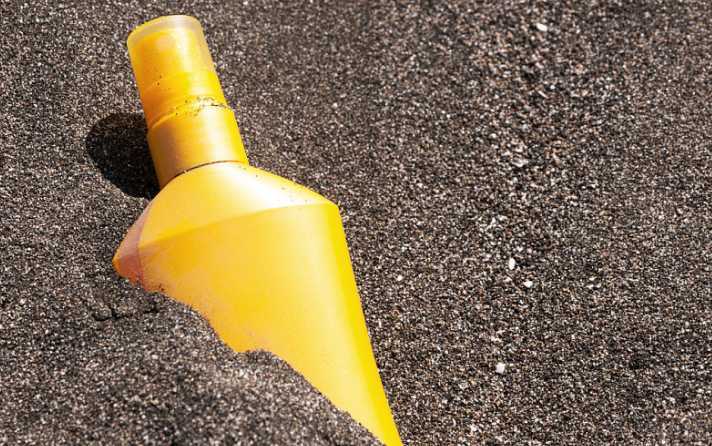 防晒喷雾要用手抹匀吗？防晒喷雾要用卸妆水卸吗