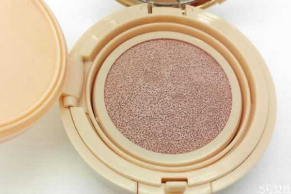 化妆应该注意哪些细节？新手化妆要注意什么问题