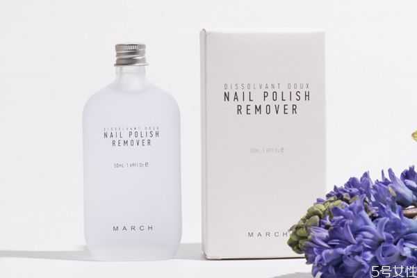 洗甲水的作用是什么?洗甲水和卸甲水的区别 洗甲水的作用是什么?洗甲水和卸甲水的区别