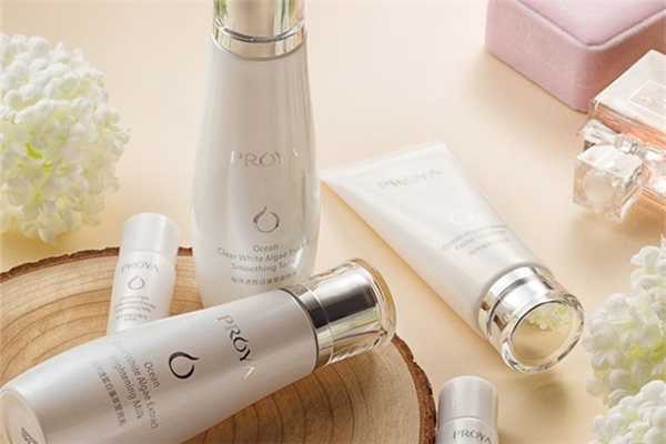 珀莱雅适合什么年龄段的女生使用