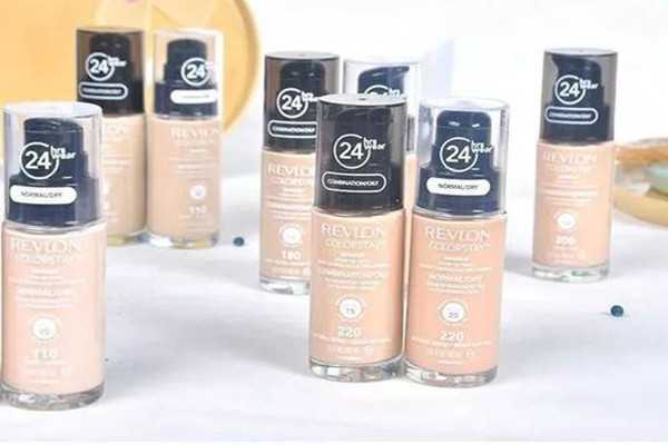 露华浓持妆粉底液遮瑕好吗?露华浓持妆粉底液的优点 露华浓持妆粉底液遮瑕好吗?露华浓持妆粉底液的优点