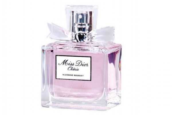 为什么夏天香水留香时间短?怎么延长香水留香时间 为什么夏天香水留香时间短?怎么延长香水留香时间