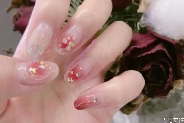 亮油可以当底油用吗？亮油怎么用