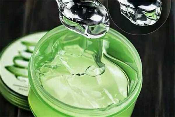 芦荟胶可以收缩毛孔吗?芦荟胶可以当面膜用吗 芦荟胶可以收缩毛孔吗?芦荟胶可以当面膜用吗