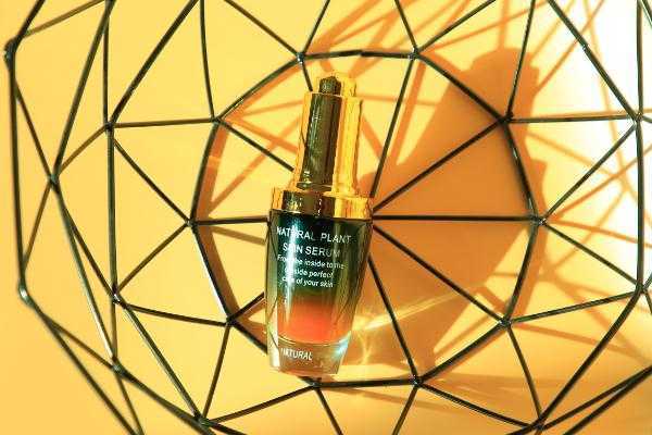 虾青素精华液会过敏吗？虾青素精华液会使皮肤变黄吗