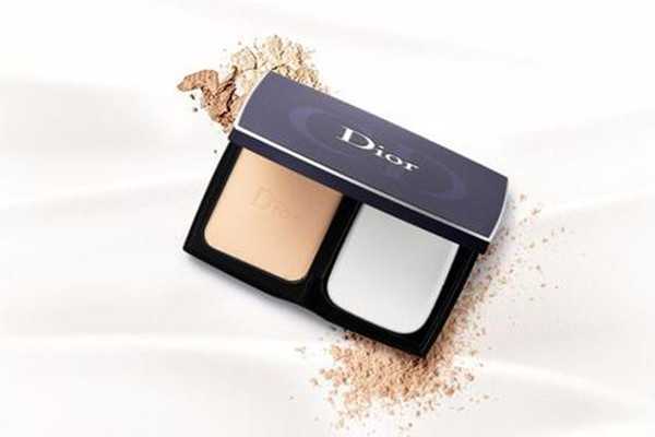 迪奥凝脂恒久粉饼的功效 迪奥凝脂恒久粉饼的功效