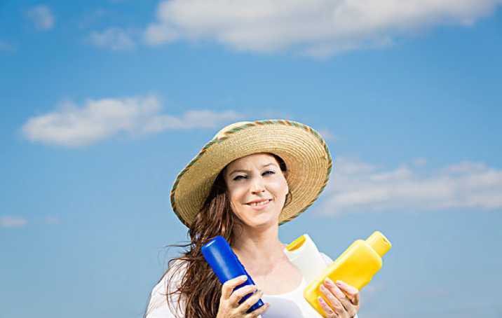 脸上用防晒霜好还是防晒喷雾好？脸上用防晒霜过敏了怎么办
