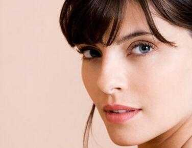 冬天如何防止手脚干裂 冬天如何防止手脚干裂