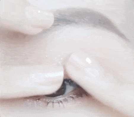 初学者怎么粘假睫毛?超详细保姆级教程手残党也能学会的假睫毛贴法 初学者怎么粘假睫毛?超详细保姆级教程手残党也能学会的假睫毛贴法