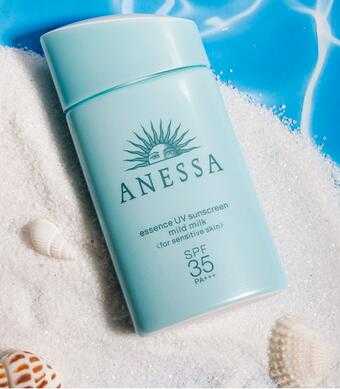 安耐晒蓝瓶防晒霜需要卸妆吗 安耐晒蓝瓶防晒霜需要卸妆吗