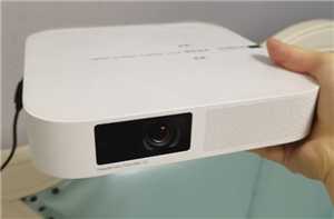 极米投影使用教程 极米投影遥控器配对 极米投影使用教程 极米投影遥控器配对