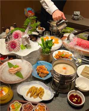 海底捞臻选店是干嘛的在哪里 海底捞臻选店和普通店的区别 海底捞臻选店是干嘛的在哪里 海底捞臻选店和普通店的区别