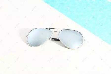 墨镜偏光和非偏光有什么区别