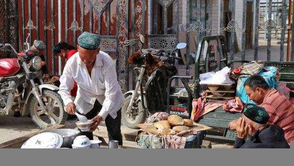 新疆巴楚县属于哪个市