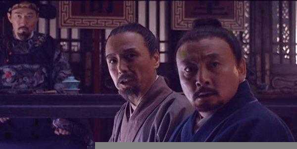 大明王朝杨金水为什么要装疯