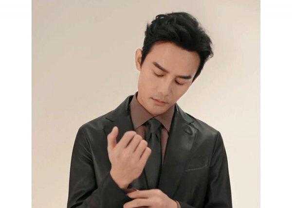 裴秀智李栋旭公开承认恋情