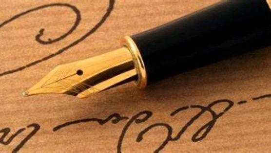 铅笔和钢笔哪个能在太空中使用