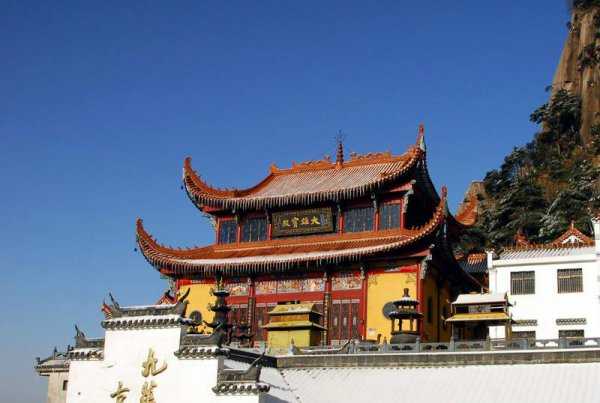 九华山是什么菩萨的道场